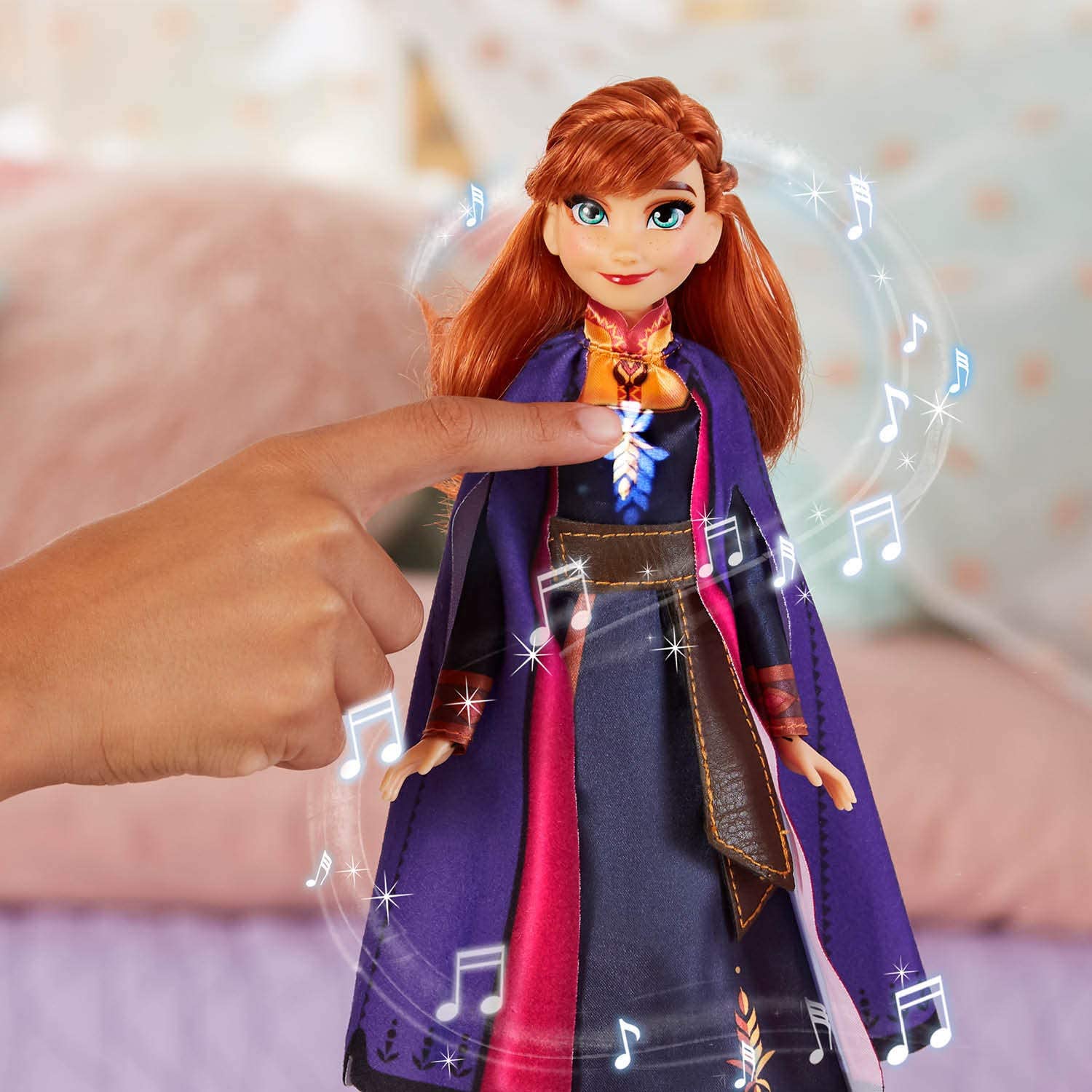 Disney Frozen 2 Singing Doll Anna